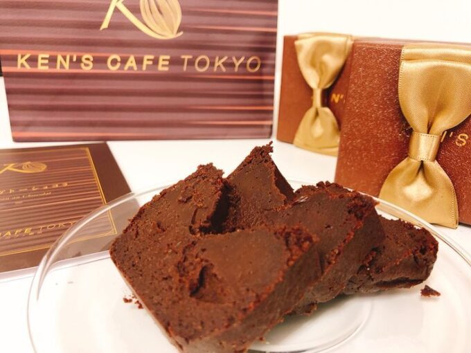 《続報有》#ケンズカフェ東京 監修のガトーショコラ専門店、東北初上陸。弘前市で2月11日オープン!正しい名前は #ボルーノカフェ チョコ表紙