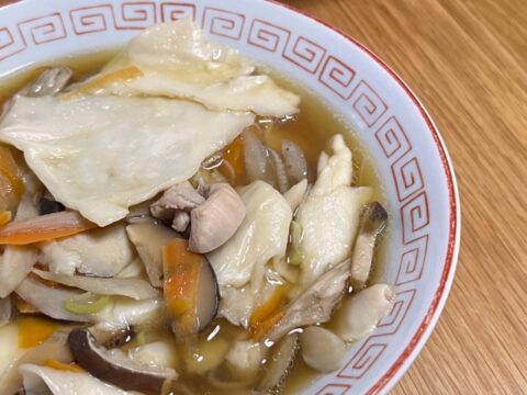 青森南部の郷土グルメ「ひっつみ」ってどんな料理?せんべい汁との違いも紹介 28188379_s