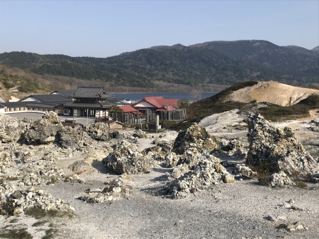 高野山と青森県の意外なつながり ――昭和大仏・「西の高野山」・恐山をめぐる物語 33750021_s